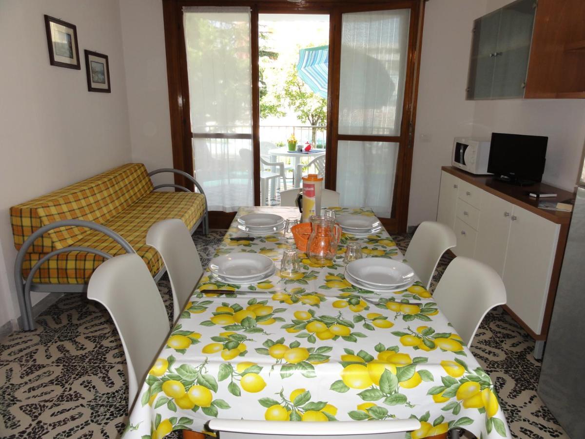 Giuliana - Appartamenti Bibione Værelse billede